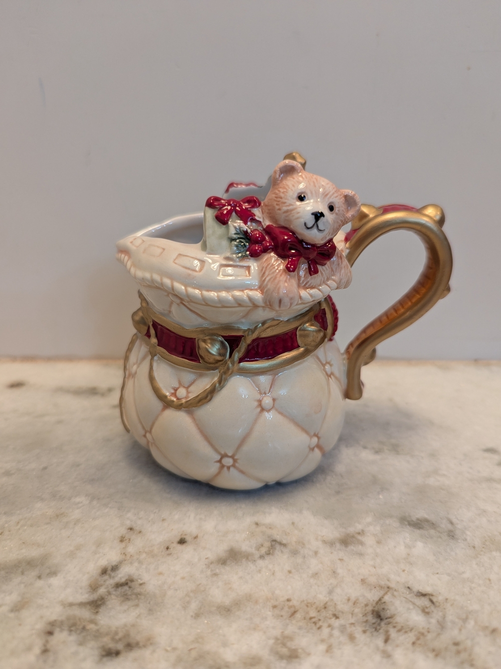 Vintage Fitz & Floyd "Old Fashioned Christmas" Teddy Bear Toy Bag Creamer (1993)